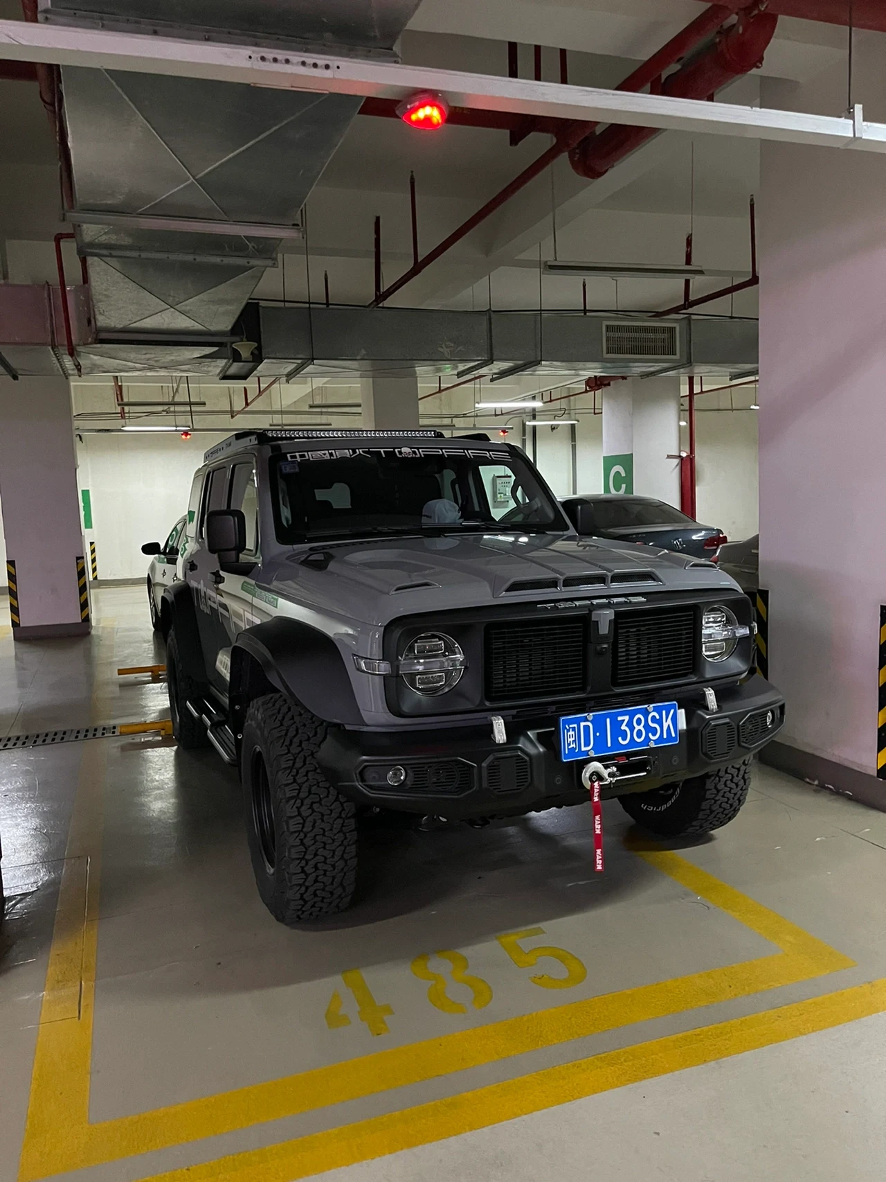 3豪车坦克300车库(同事的新车，上牌后。我们计划去同安越野溜一溜！ )-喵神素材库