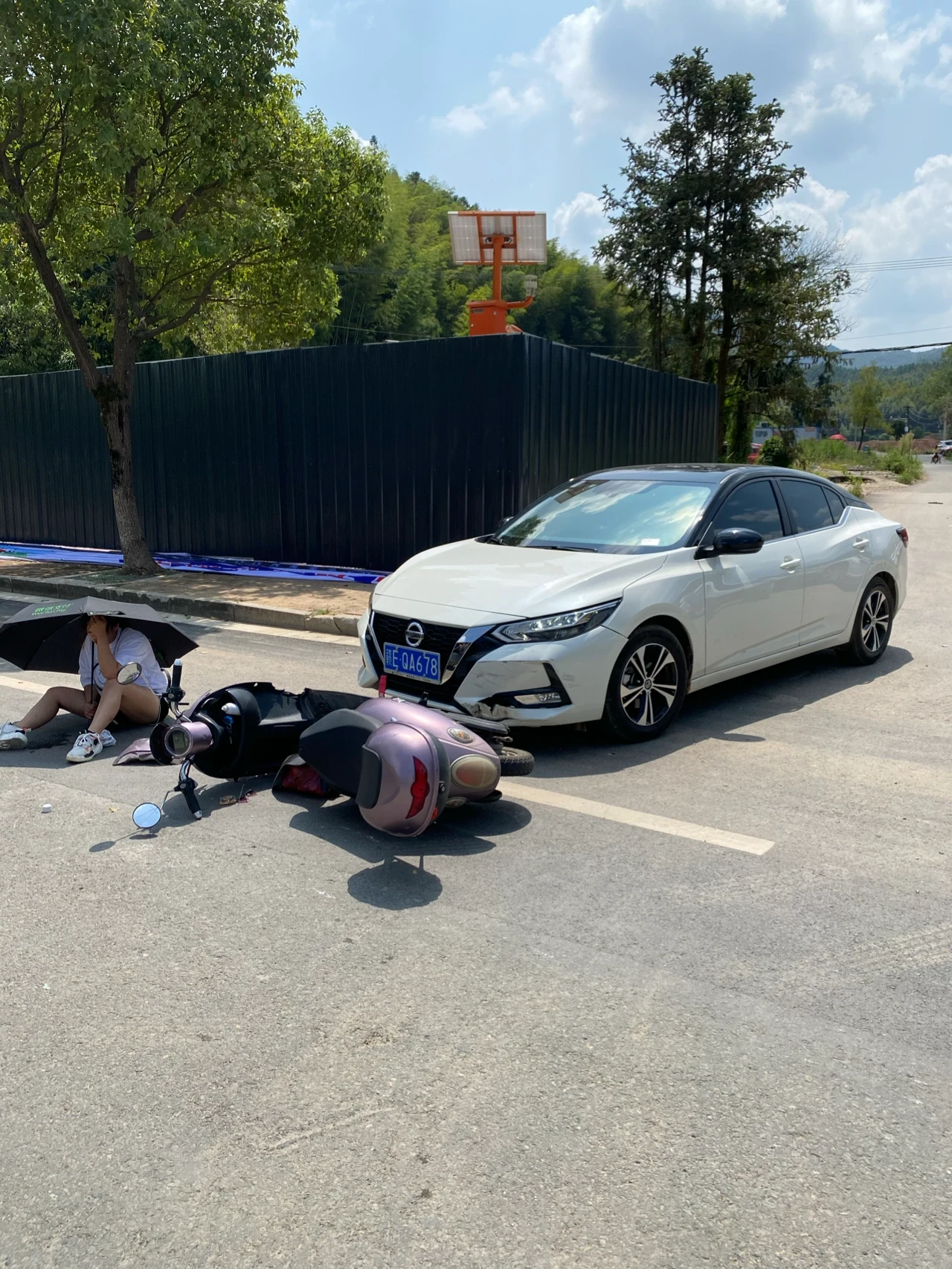 3跑车开车堵车(也不知道我这个走哪堵哪的体质什么时候远离我)-喵神素材库