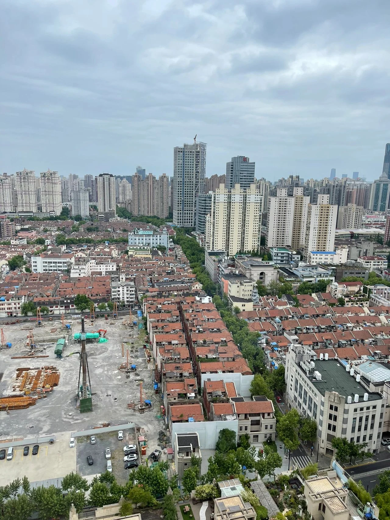 城市风景建筑阴天爬楼梯(1楼爬到36楼真的蛮吃力的，好在爬楼可减脂又翘臀天台风景也美美哒 )-喵神素材库