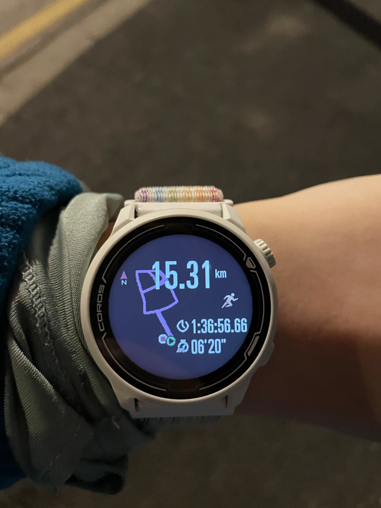 2高驰手表pace2夜跑运动锻炼计时(终于重新调整 开始跑步了)-喵神素材库
