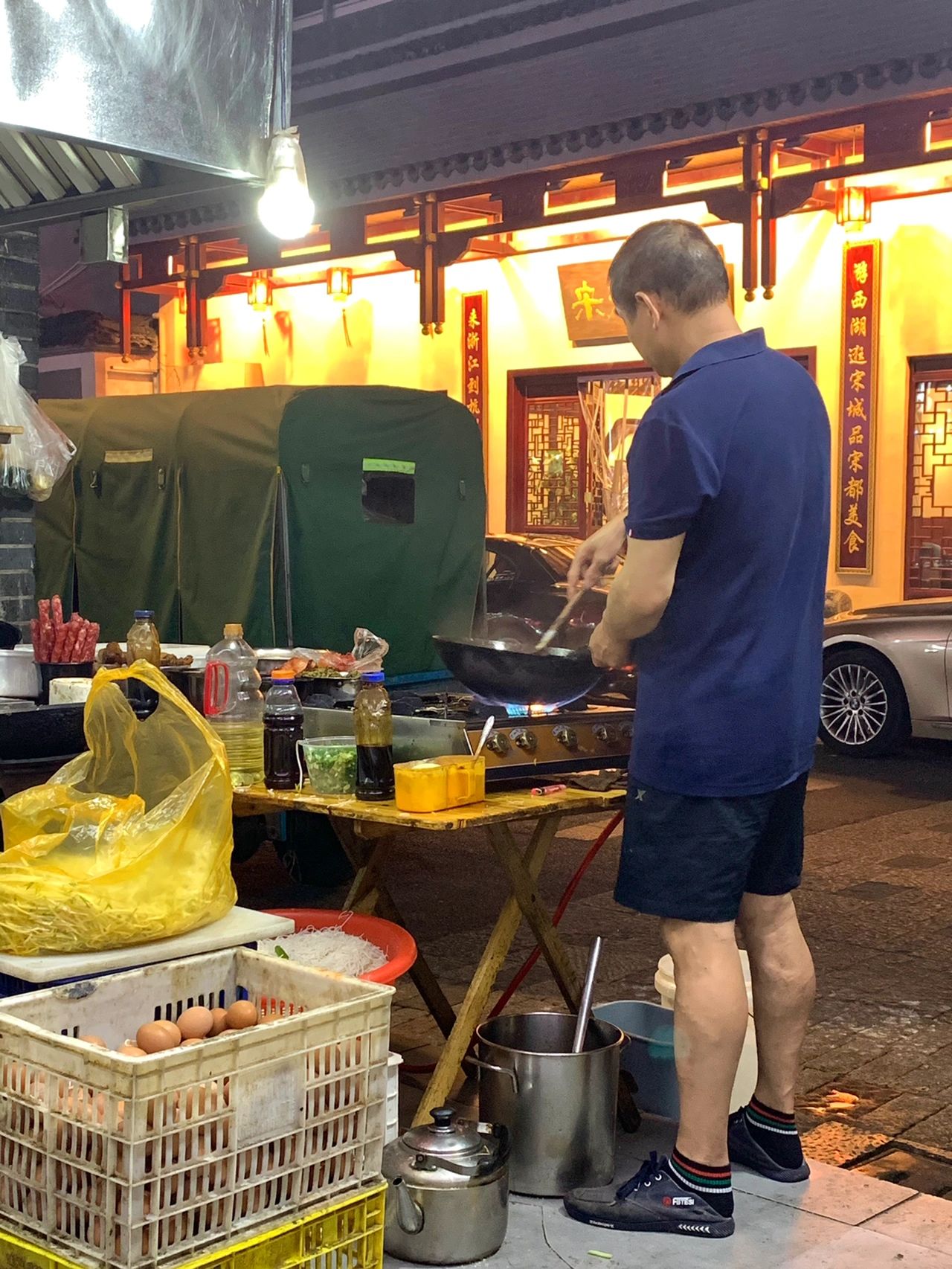 3美食夜市夜宵路边摊杭州西湖邮电路安徽料理小吃店撸串(真的还不错诶 被章鱼)-喵神素材库