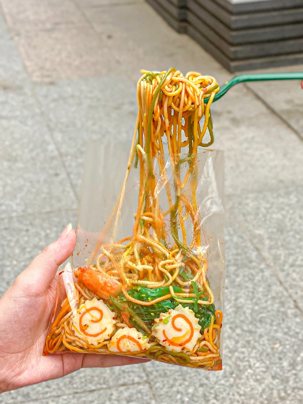 3小吃零食美食捞面(美味的食材往往不需要华丽的包装-)-喵神素材库