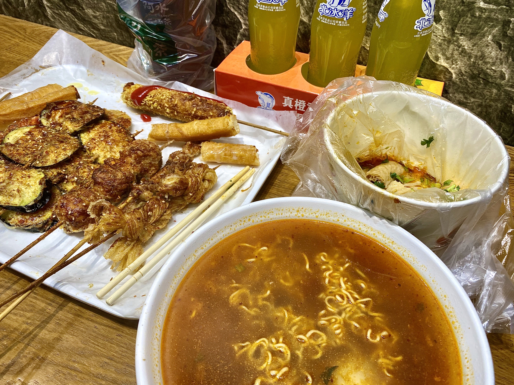 美食夜宵小吃(减了一周的肥 被一顿夜宵打回原形 前功尽弃)-喵神素材库