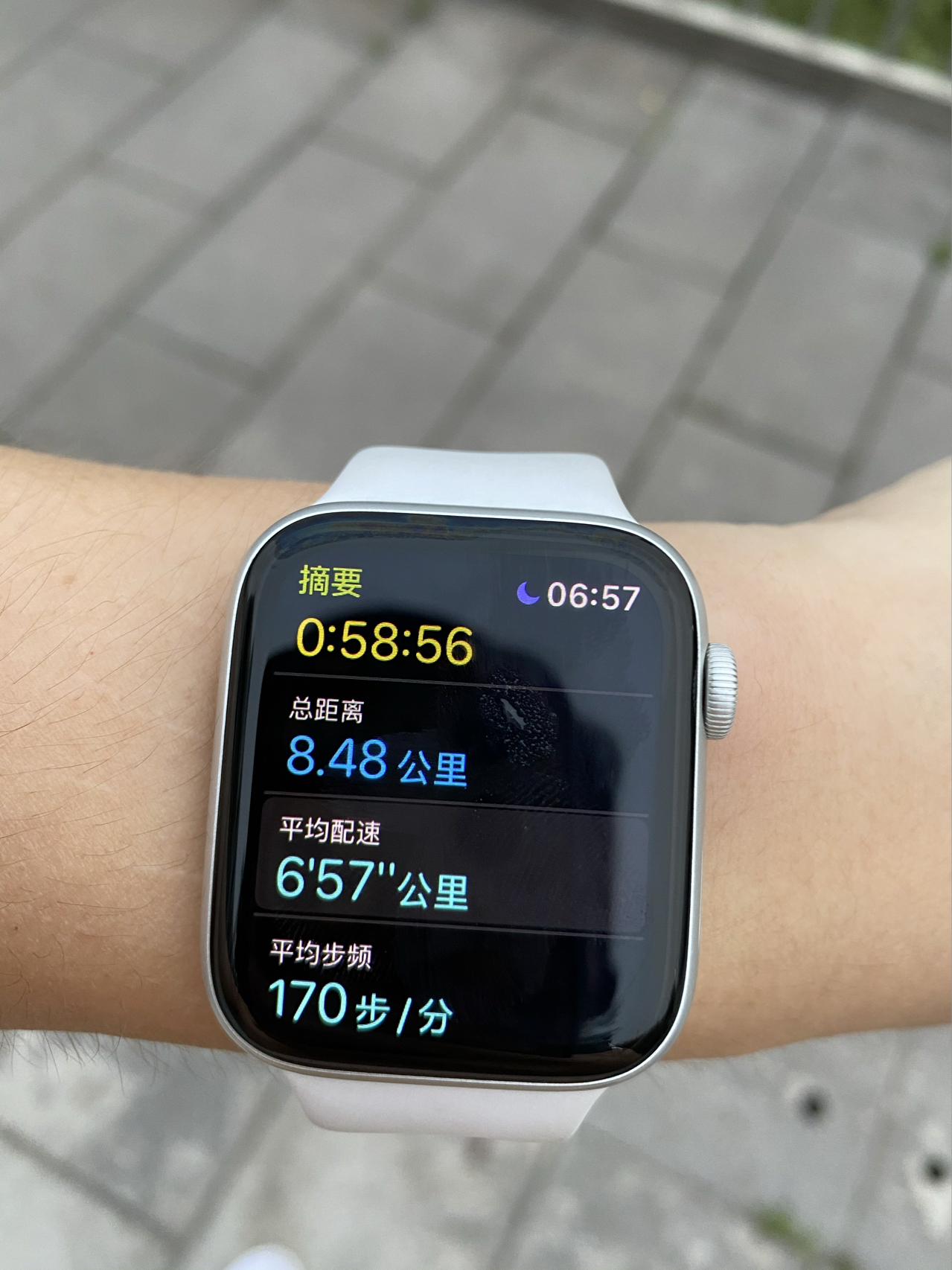 晨跑跑步运动健身打卡(最近上班都不怎么有动力，心里很压抑，只有在跑步的时候才会觉得心情是放松的。 )-喵神素材库