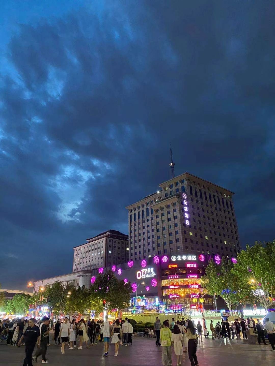 晚上灯光夜景街道散步(看风景)-喵神素材库