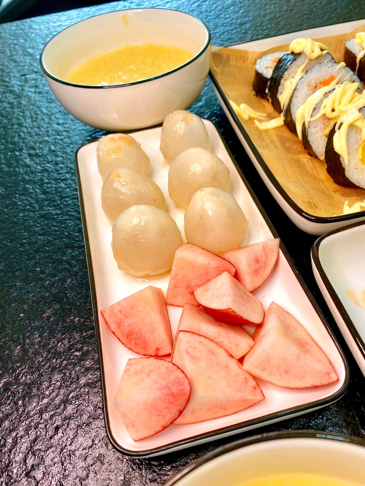 自己做饭早餐营养餐早茶(在柴米油盐的日子里带一束玫瑰回家)-喵神素材库