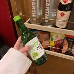 闺蜜聚会喝酒花生米零食(朋友一生一起走 谁先瘦了谁是狗)-喵神素材库