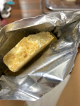零食压缩饼干平价零食(第一次吃压缩饼干是我喜欢那味我以为会很硬的没想到很酥很脆好香啊太好吃了吧！但是这个热量实属有点高可以尝试一点点 不敢多吃)-喵神素材库