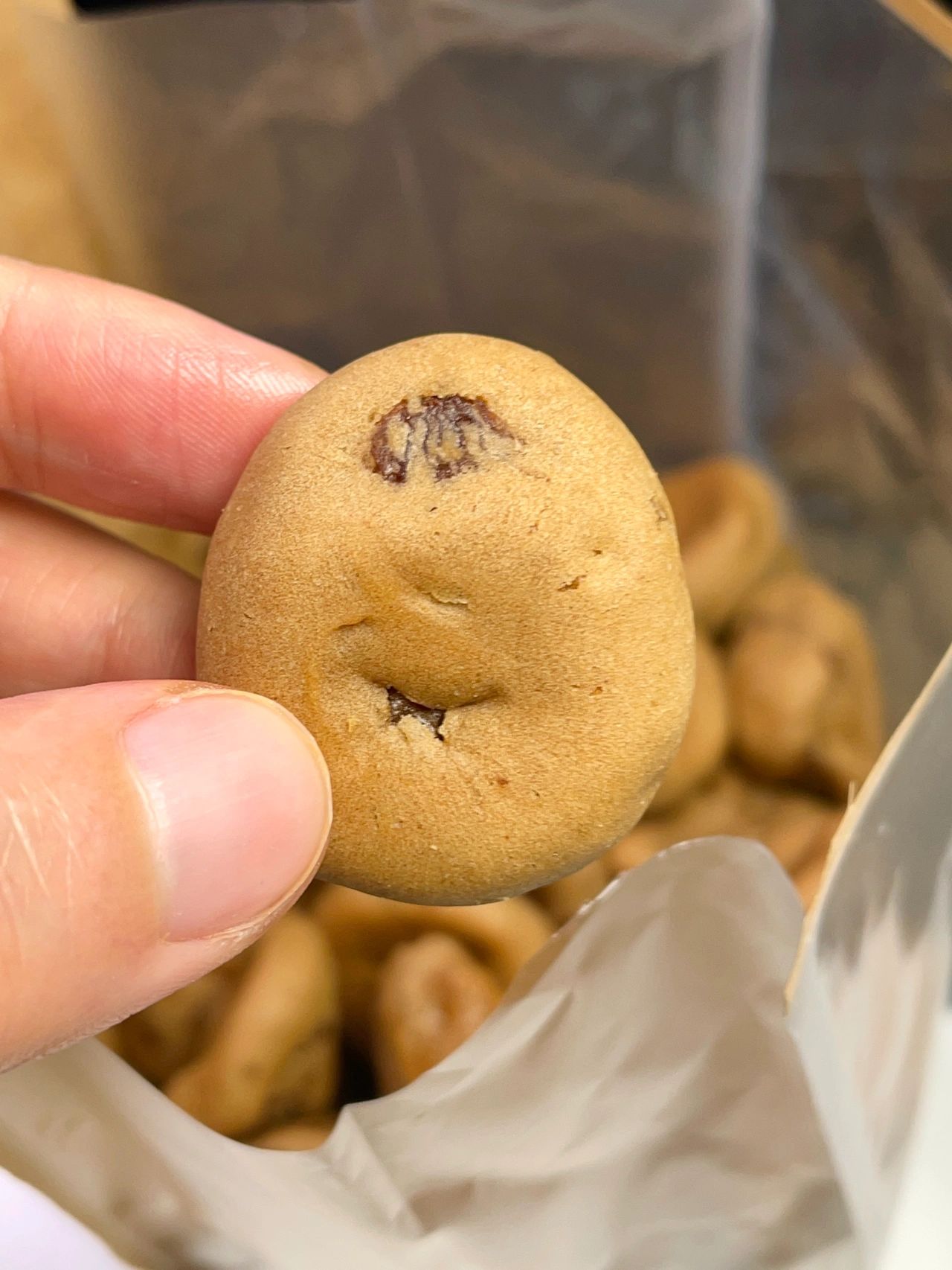 麻薯小吃零食(好糯好有嚼劲，焦糖味和咖啡味混合！)-喵神素材库