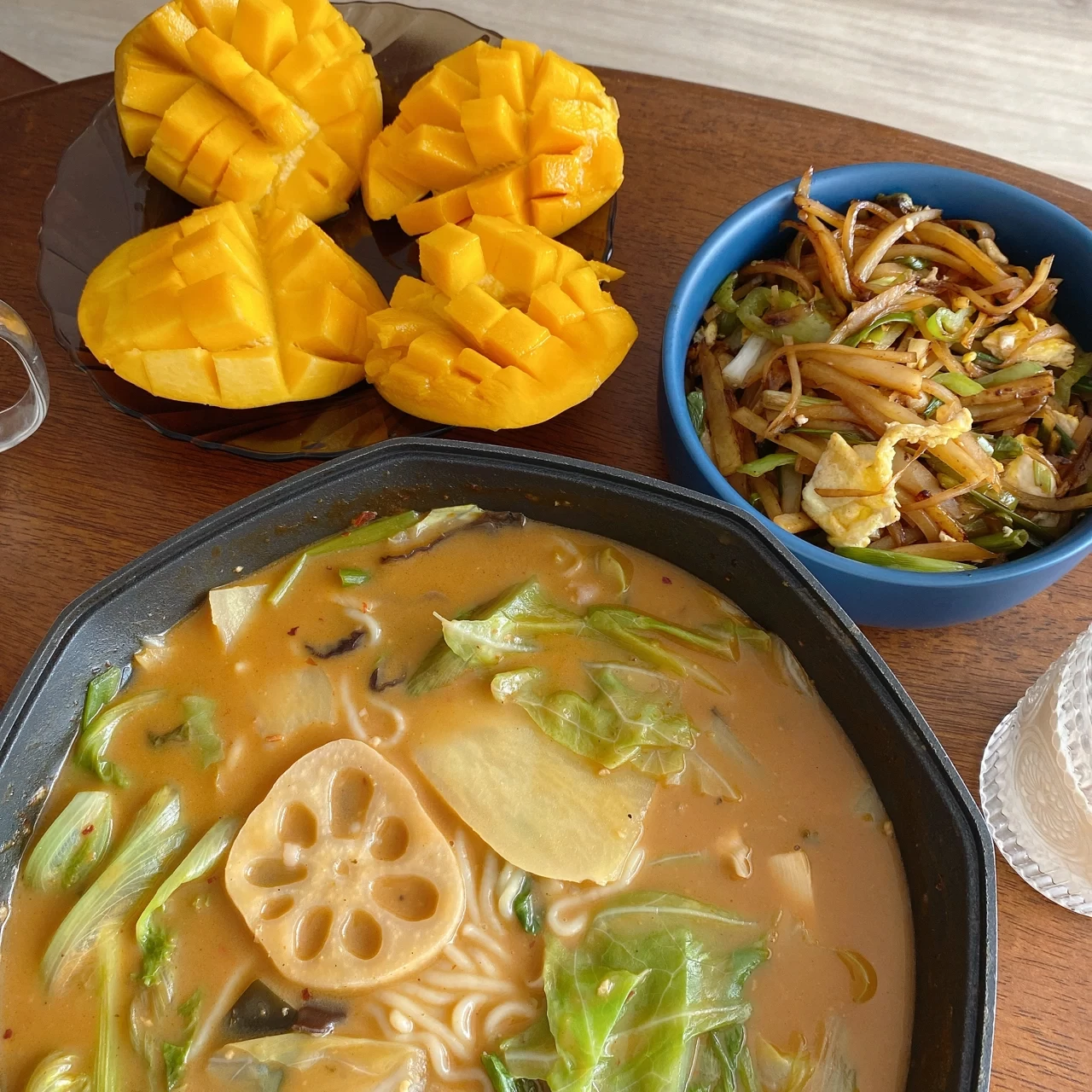 自己做饭减肥餐水果追剧(放弃不难，但坚持一定很酷。 ​ ​​​)-喵神素材库