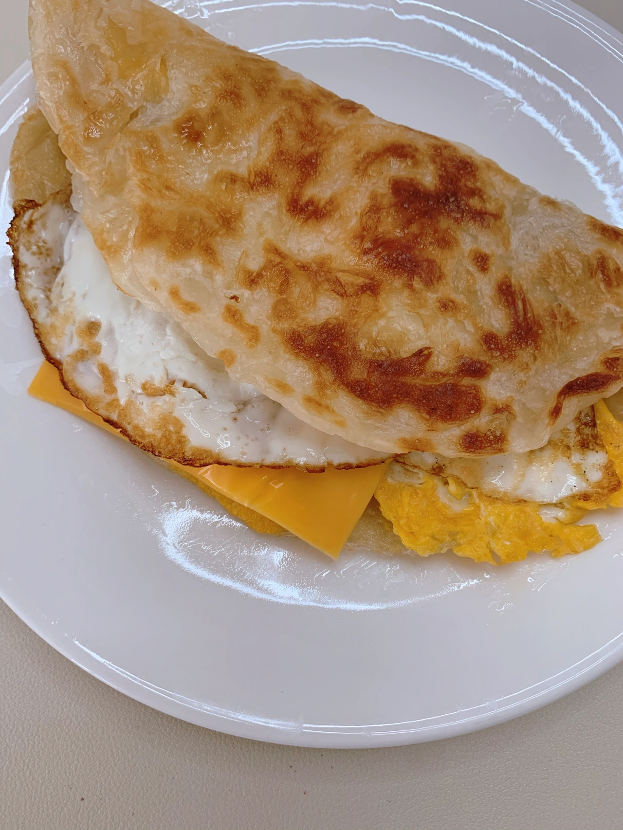 早餐美食面包水果牛奶煎蛋水煮蛋(出差五天终于可以回来自己做早饭了手抓饼安排加上芝士片超好吃)-喵神素材库