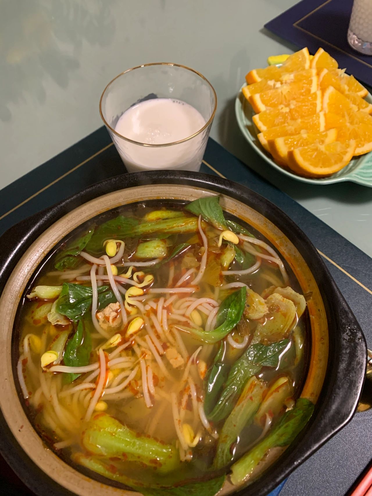 做饭晚饭家常饭米线水果牛奶(最爱米线 )-喵神素材库