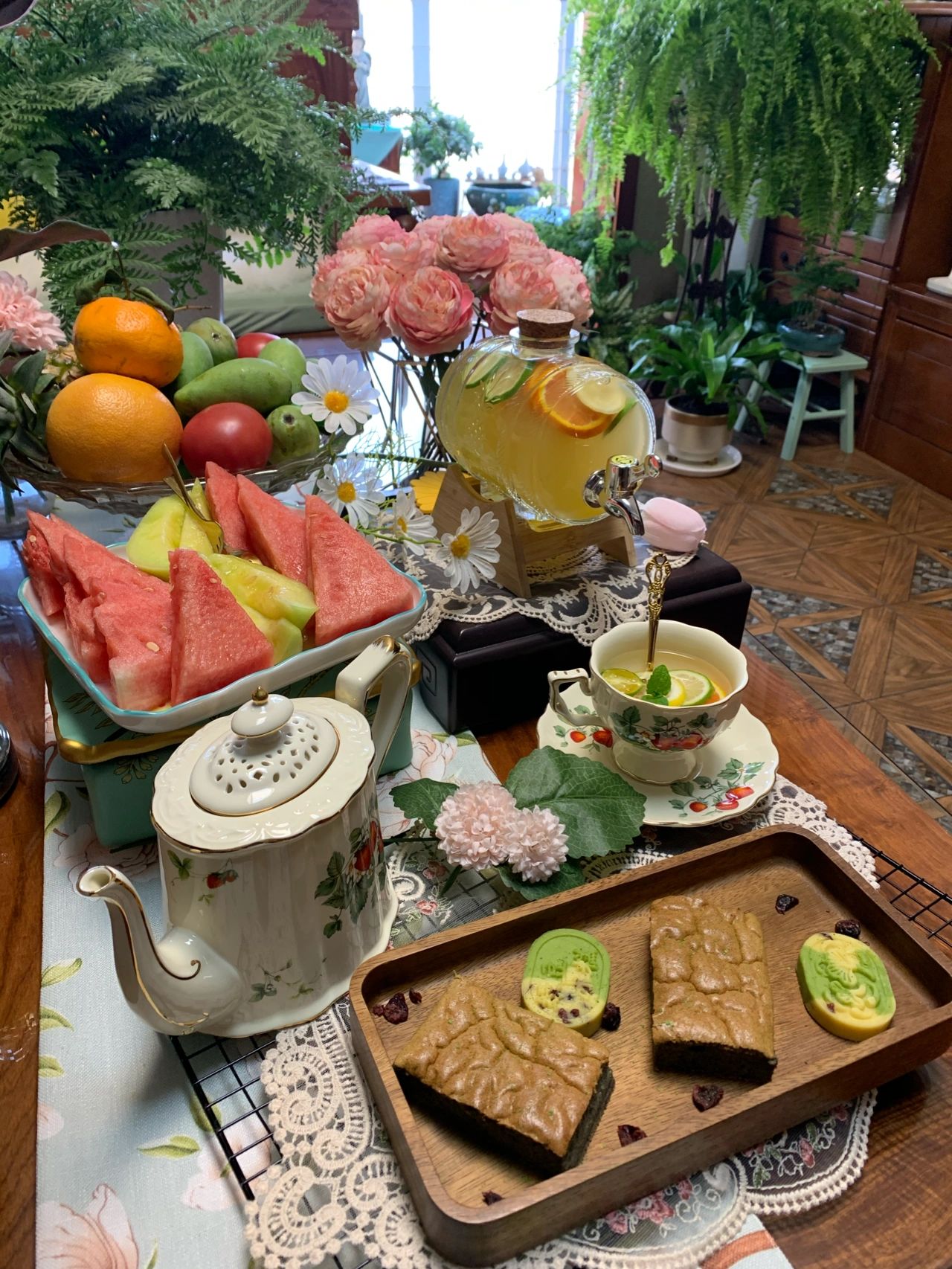 下午茶果茶水果甜品绿植(.那一刻我心里有一场海啸 我静静的站着没让任何人知道.)-喵神素材库