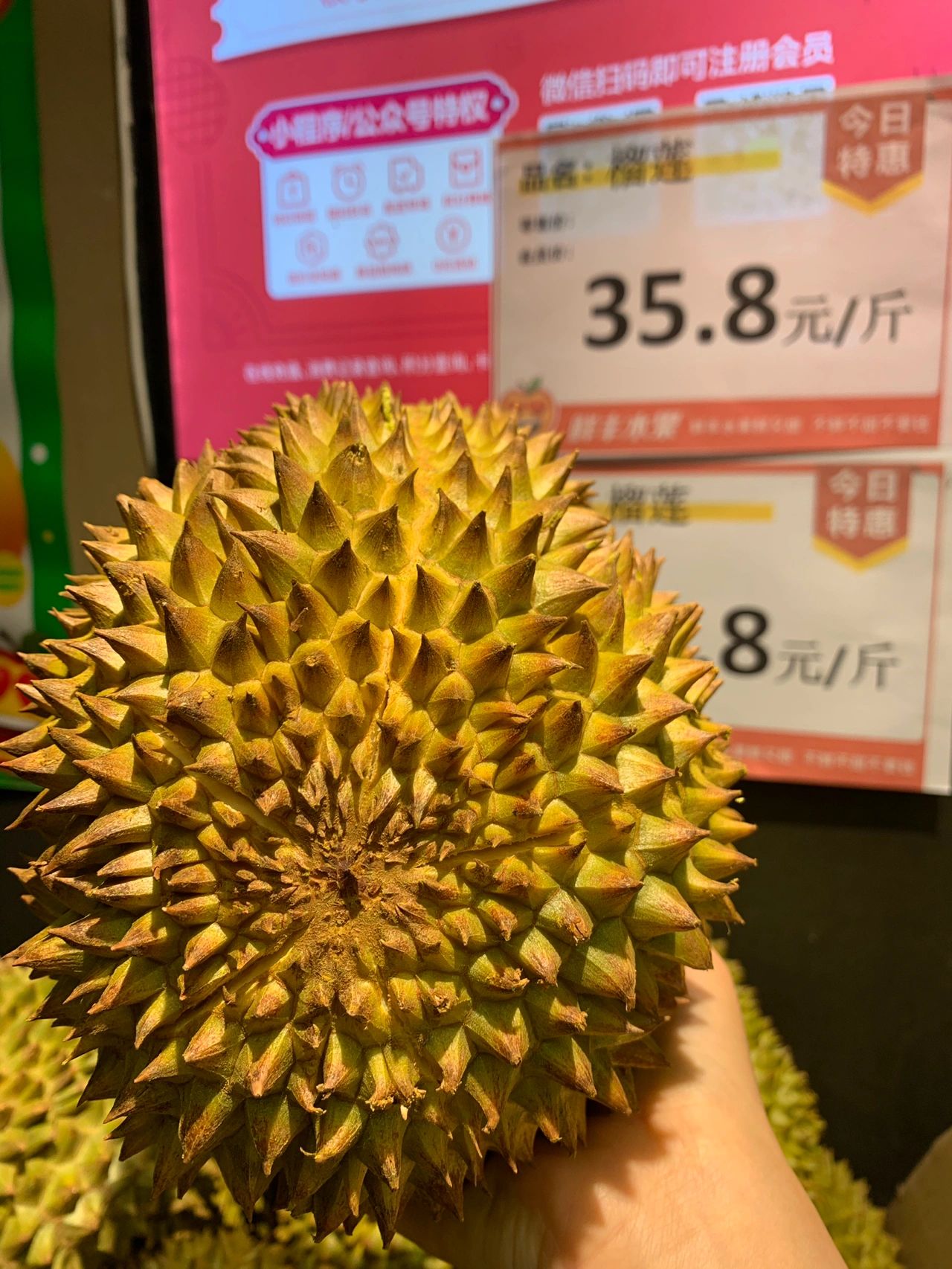 榴莲水果购物逛超市(浅浅的说一句妈妈辛苦了)-喵神素材库