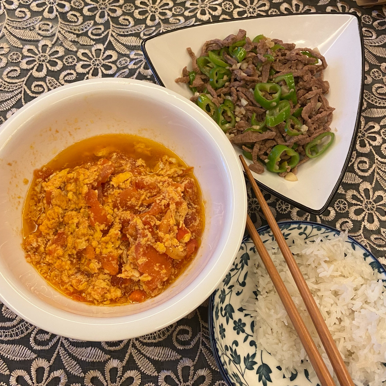 学习，下午茶，书桌，水果(一个星期喝了二十几杯茶颜悦色嘻嘻嘻当然是两个人的量茶颜悦色yyds)-喵神素材库