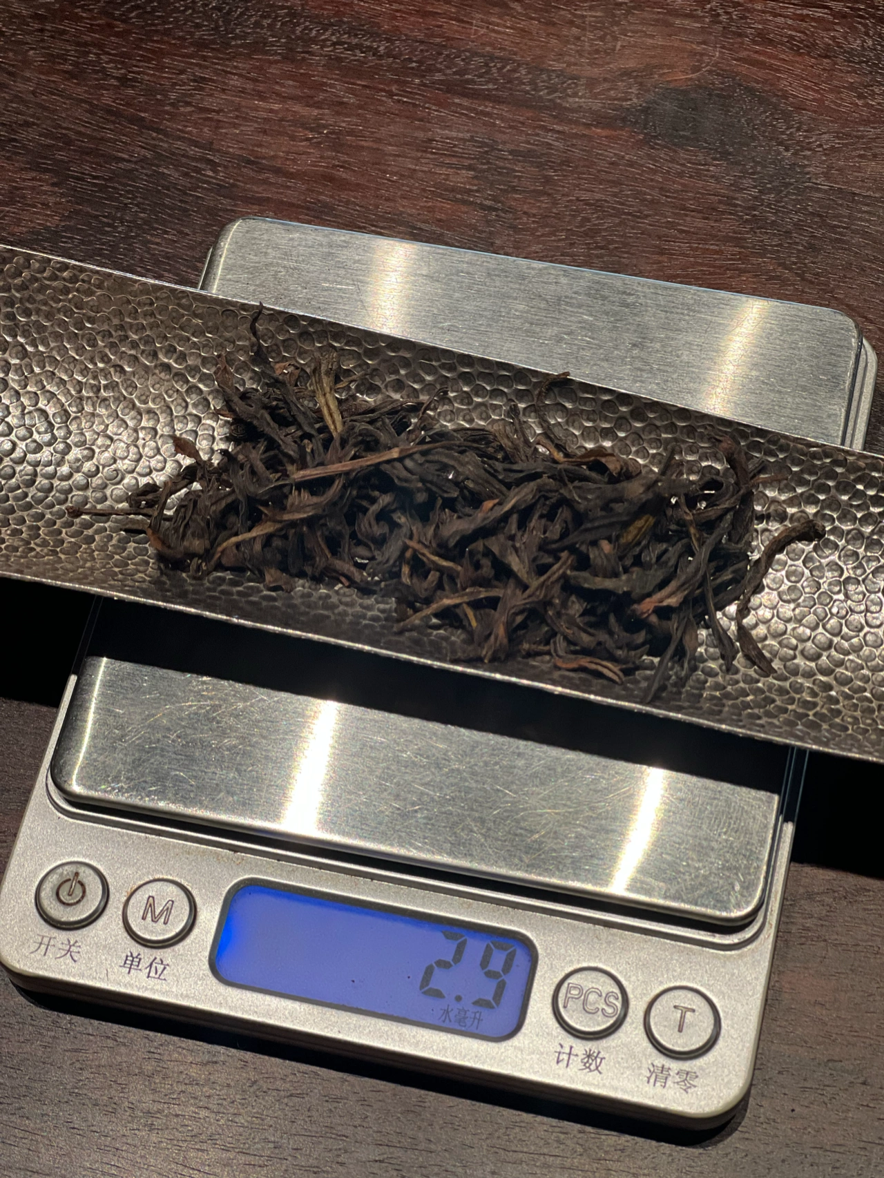 3喝茶泡茶茶具茶器紫砂水果草莓圣女果(能够暂时的忘记鸡毛 也是一种幸福今天喝的是白叶单纵 _香气是有的 并不浓郁-最近买的小圣女果超级甜超级好吃)-喵神素材库