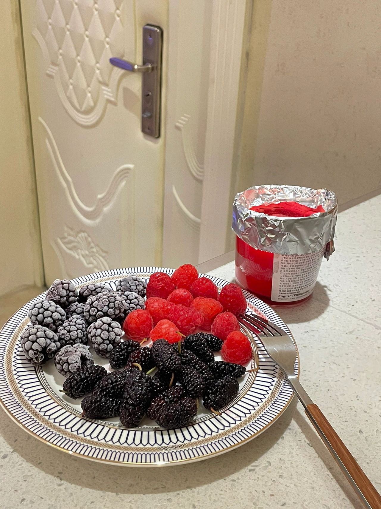 减肥餐减脂餐水果(“祝你们的脚步踏遍人类智识的所有角落，在结构性限制与压迫彻底消除之前，不要轻易相信天赋的倒果为因。祝你们在男性霸占的领域夺回自己应有的成就。)-喵神素材库