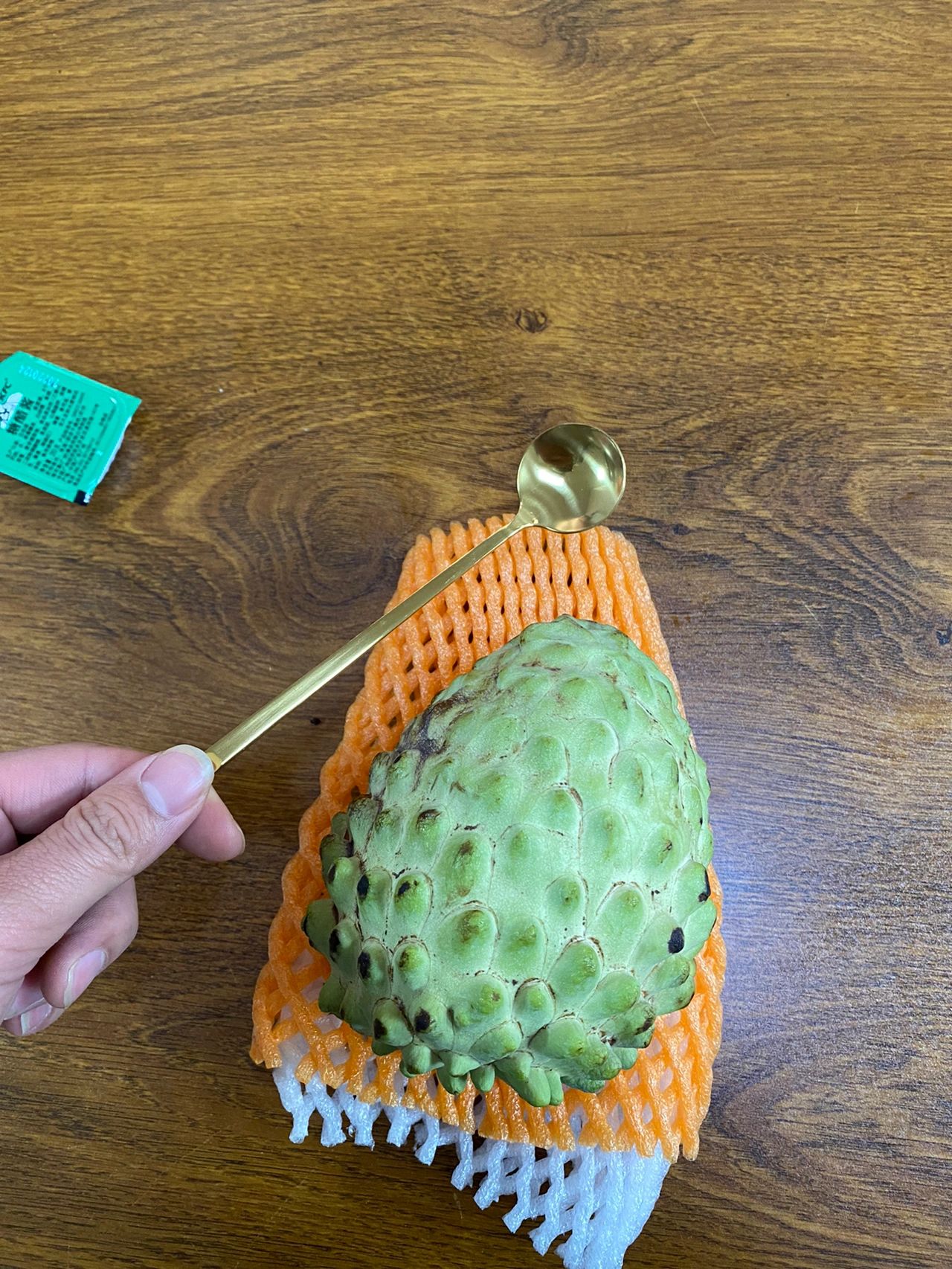 水果释迦(平时吃释迦一直是切开吃！！直到有一天；我在隔离发现了这个勺子)-喵神素材库