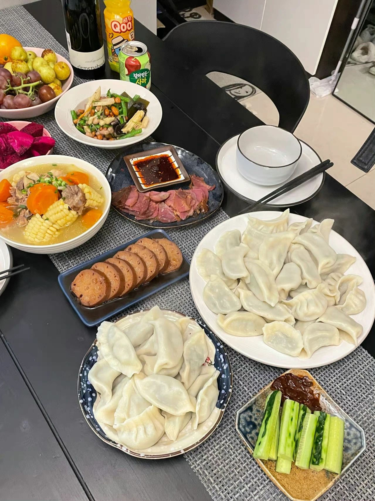 晚饭夜宵饺子水果(冬至你们吃饺子还是吃汤圆呀)-喵神素材库