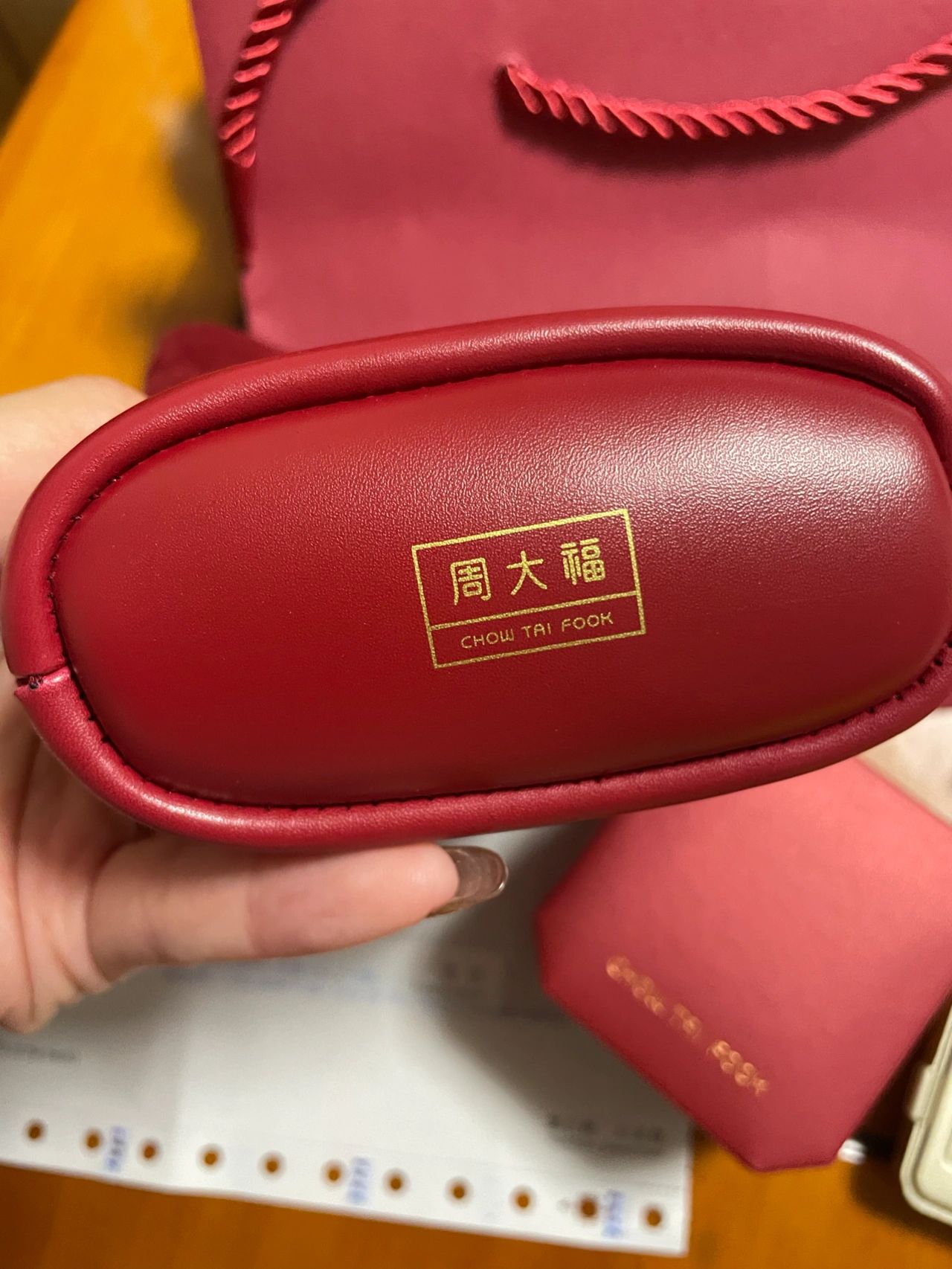 4周大福布朗熊吊坠耳钉黄金首饰珠宝(薅了一波小可爱，真是可爱极啦)-喵神素材库