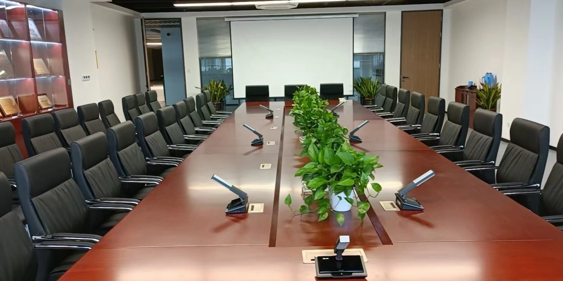 1开会电脑会议室绿植(今晚拯救地球 有事请留言)-喵神素材库