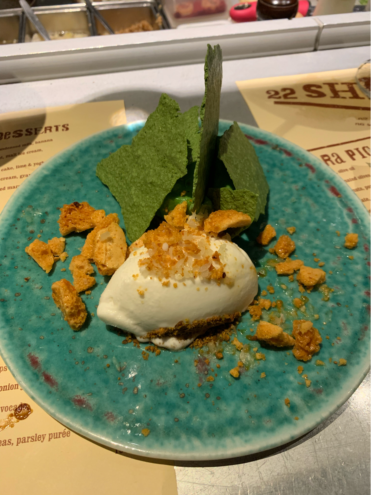 下午茶茶餐厅聚会约会(餐厅气氛也特别轻松，是放松小酌的好地方 )-喵神素材库