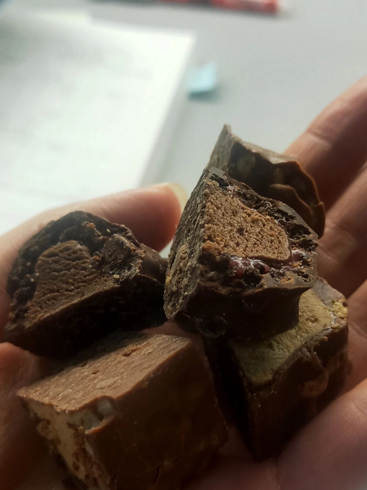 iu减肥法减肥日常减肥打卡轻断食(早餐：苹果+黑咖啡午餐：烤红薯+益生菌晚餐：几小块PhD蛋白棒)-喵神素材库