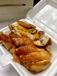 美食卤猪蹄广州美食(软糯糯的太好吃了吧一点都不会腻有一股烟熏味Q弹那种 炒鸡好吃顺便还买了一个烧鸡 绝绝子)-喵神素材库