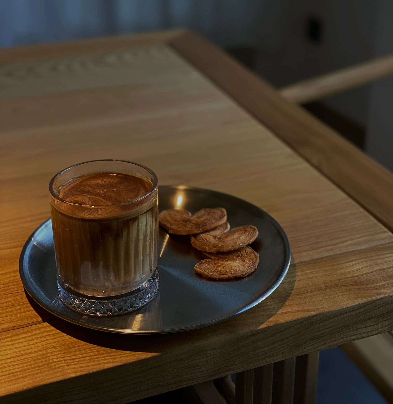 咖啡饮品饮料冰美式(早哦每天早上的 冰咖啡 店里解决干啥啥不行 吨咖啡 拍照片 第一名 )-喵神素材库