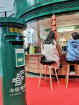 中国邮政咖啡好喝探店(中国邮政都开始卖咖啡了，这是要挑战星巴克的地位吗？  快递我不行，卖咖啡总该可以吧)-喵神素材库