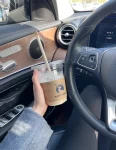 咖啡，白天，开车(  路过看到咖啡店一对情侣在接吻 真的好羡慕 我也好想喝咖啡)-喵神素材库
