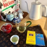 茶具茶杯喝茶品茶烟(现在有人在喝夜茶吗 铁观音配最爱的两款)-喵神素材库
