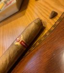 4Dunhill登喜路雪茄香烟男士(晚上抽一根烟)-喵神素材库