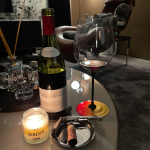 红酒洋酒葡萄酒品酒(夜间京城迎来21年第一场风雪❄️为避免凄凉 在Tache和Riche之间选了后者 继而有着踏雪夜游花园)-喵神素材库