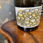 红酒葡萄酒喝酒干红聚餐( 葡萄酒并非奢移品，它代表一种生活方式)-喵神素材库