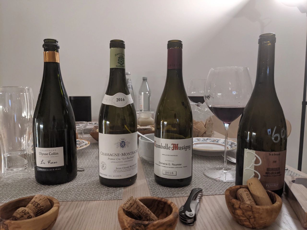 喝酒红酒葡萄酒品酒朋友聚会(周五和几个朋友开了几瓶一直想喝的)-喵神素材库