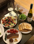 美食鲜花红酒杯红酒(“关于我的故事，还是听我的版本好一点” ​ )-喵神素材库