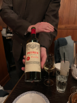 4法国Petrus干红葡萄酒红酒喝酒(醒了半个小时 入口很顺滑浓厚的樱桃香气混着巧克力橡木的味道 )-喵神素材库