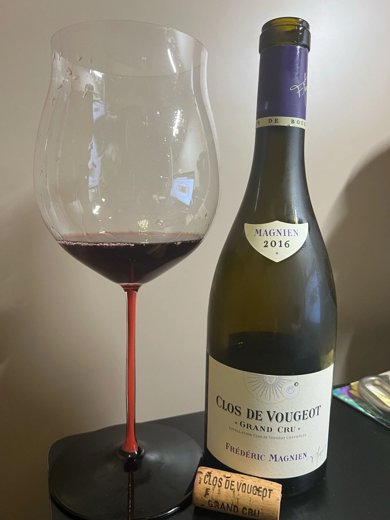 4酒红酒葡萄酒酒杯品酒(墨写的谎说，决掩不住血写的事实)-喵神素材库