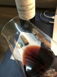 喝酒红酒葡萄酒(带着成熟的黑色水果、矿物香气)-喵神素材库