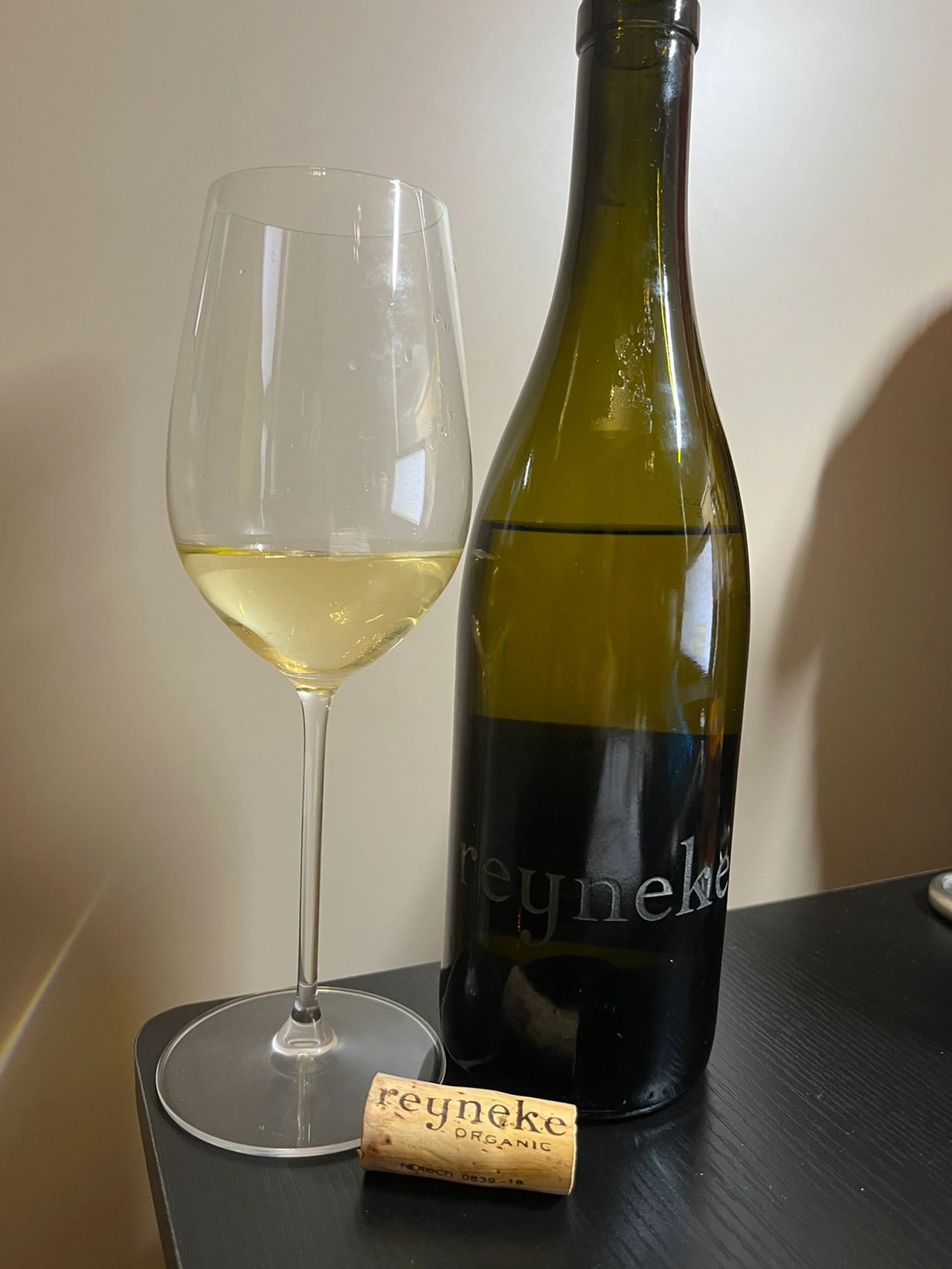 6喝酒红酒葡萄酒品酒(不是太好闻)-喵神素材库