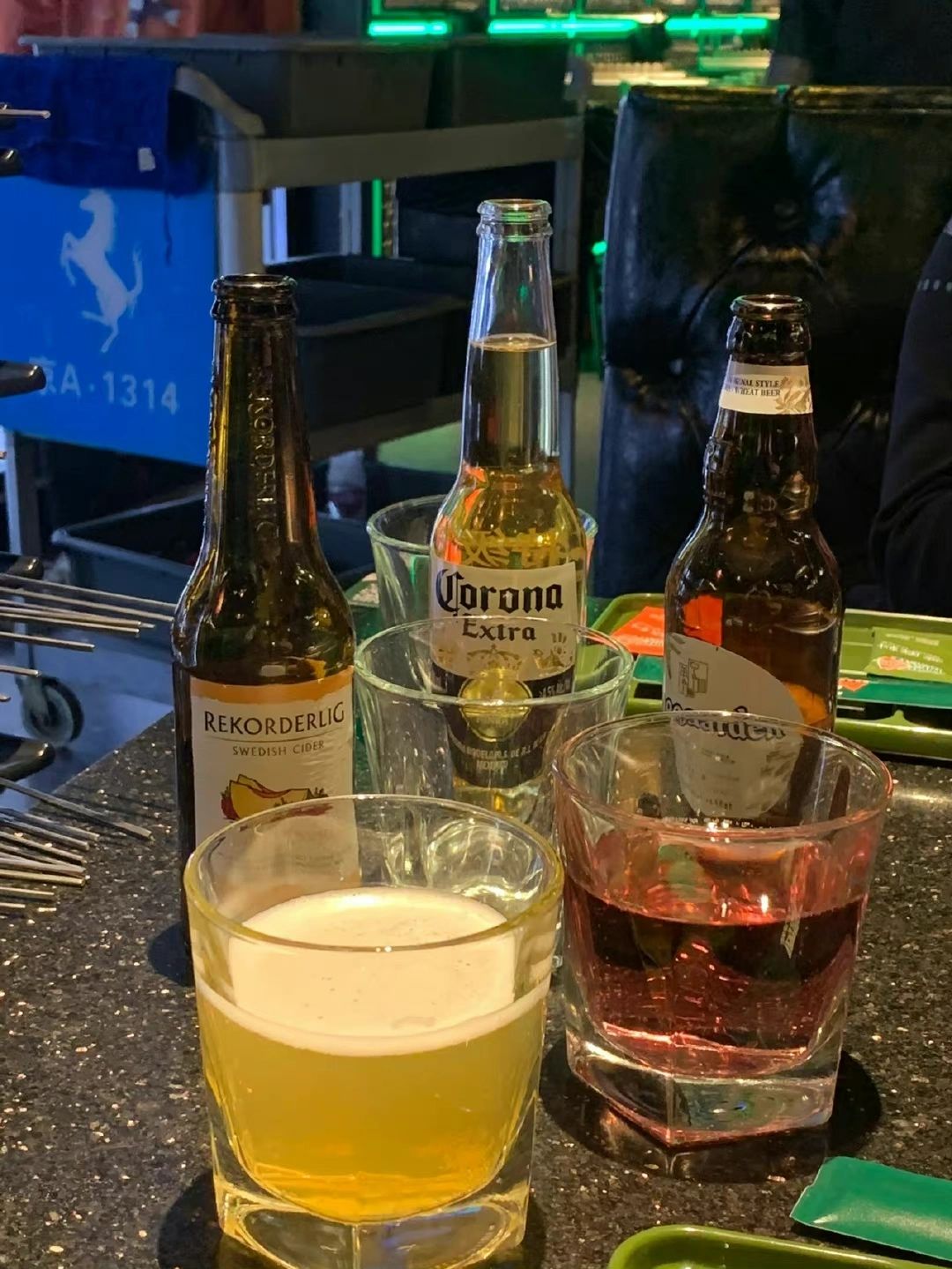 酒喝酒聚会(是个好东西,有人喝了满眼温柔和浪漫,也有人喝了满眼都是心酸和泪水)-喵神素材库