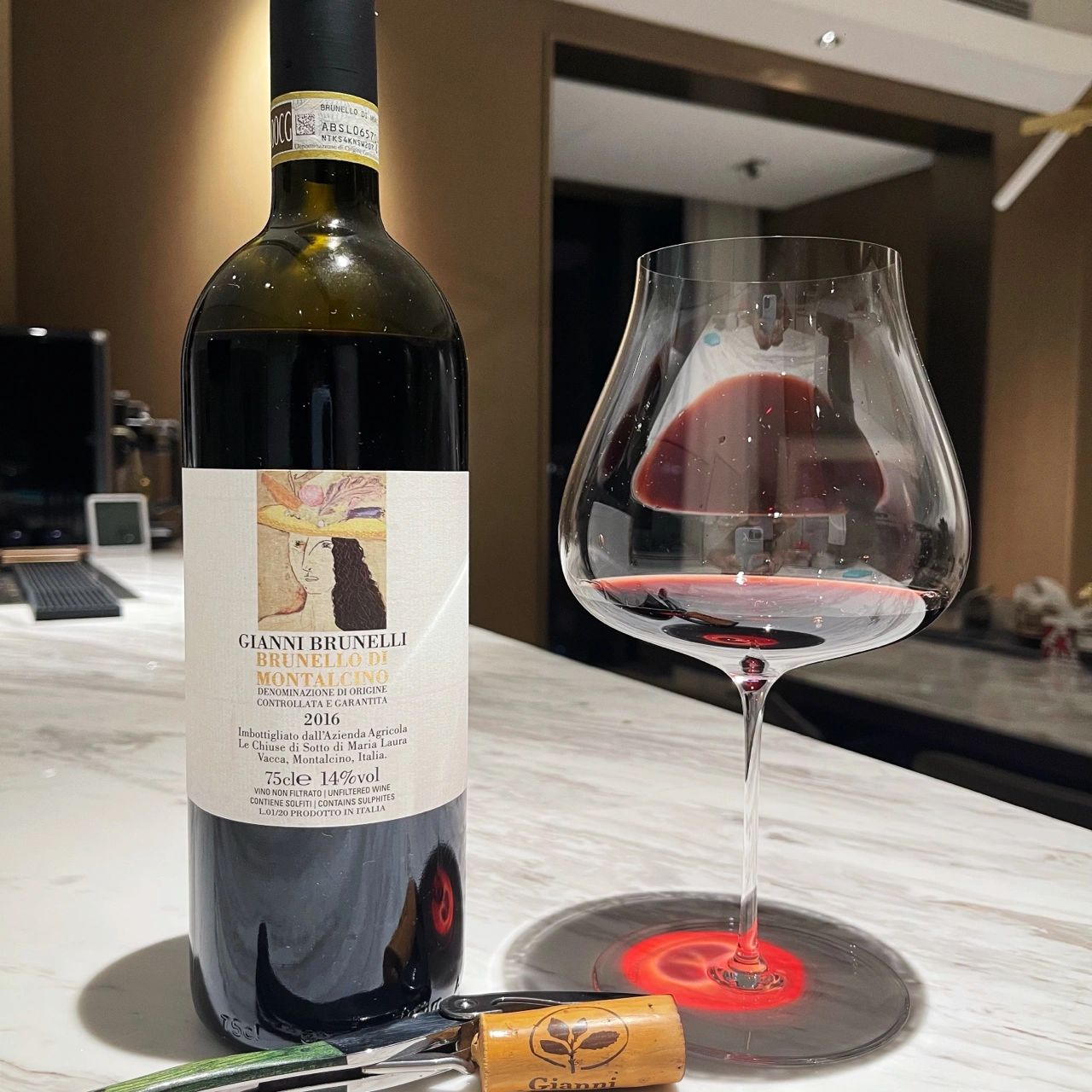 4意大利BDM葡萄酒喝酒品酒(完美蜕变)-喵神素材库