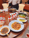 茅台，酒，酒柜，聚会，应酬，美食(要活成两种样子发光和不发光。不发光的时候，都是在为发光做准备。)-喵神素材库