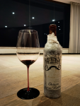 2红酒品鉴世界级名酒晚上(岁月亏欠的，是那些记忆力好又偏偏念旧的人)-喵神素材库