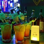 酒吧喝酒夜生活鸡尾酒(大的平静,去爱我们那不确定的生活。 )-喵神素材库