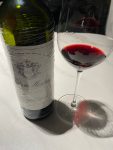 酒葡萄酒红酒(我今天喝了很多水，应该能冲掉很多难过吧。)-喵神素材库