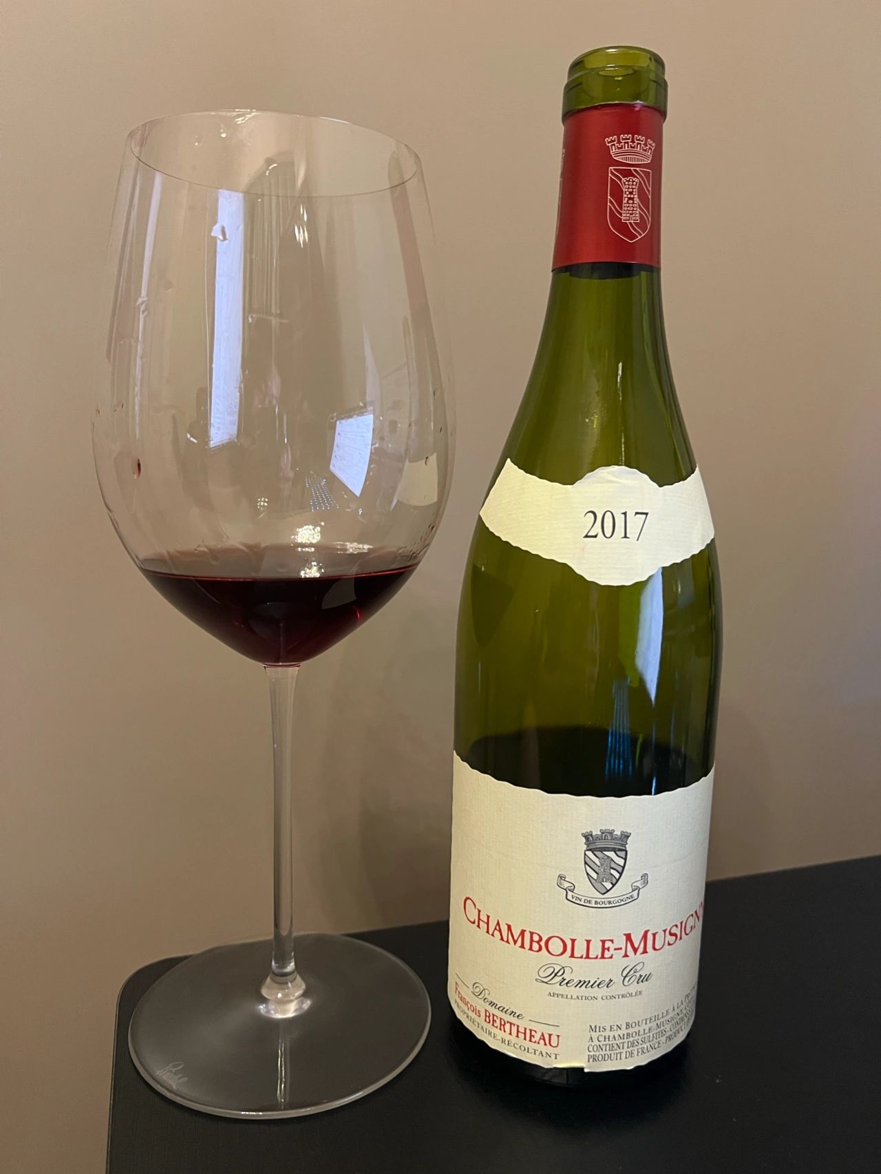 5酒红酒葡萄酒酒杯品酒(不管你的条件有多差，总有个人在爱你。不管你的条件有多好，也总有个人不爱你。   )-喵神素材库