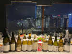 夜景喝酒洋酒(太敏感了也不好 以至于总是在心里反复细想 始终找不到出口 当没有其它事来分散注意力的时候 就很容易亲手把自己推入深渊 有时可以适当丢掉自己的胡思乱想 认认真真活在当下 )-喵神素材库