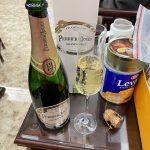 8红酒葡萄酒喝酒干红巴黎之花(要经历过醒酒的过程，才能品尝到它最好的风味。)-喵神素材库